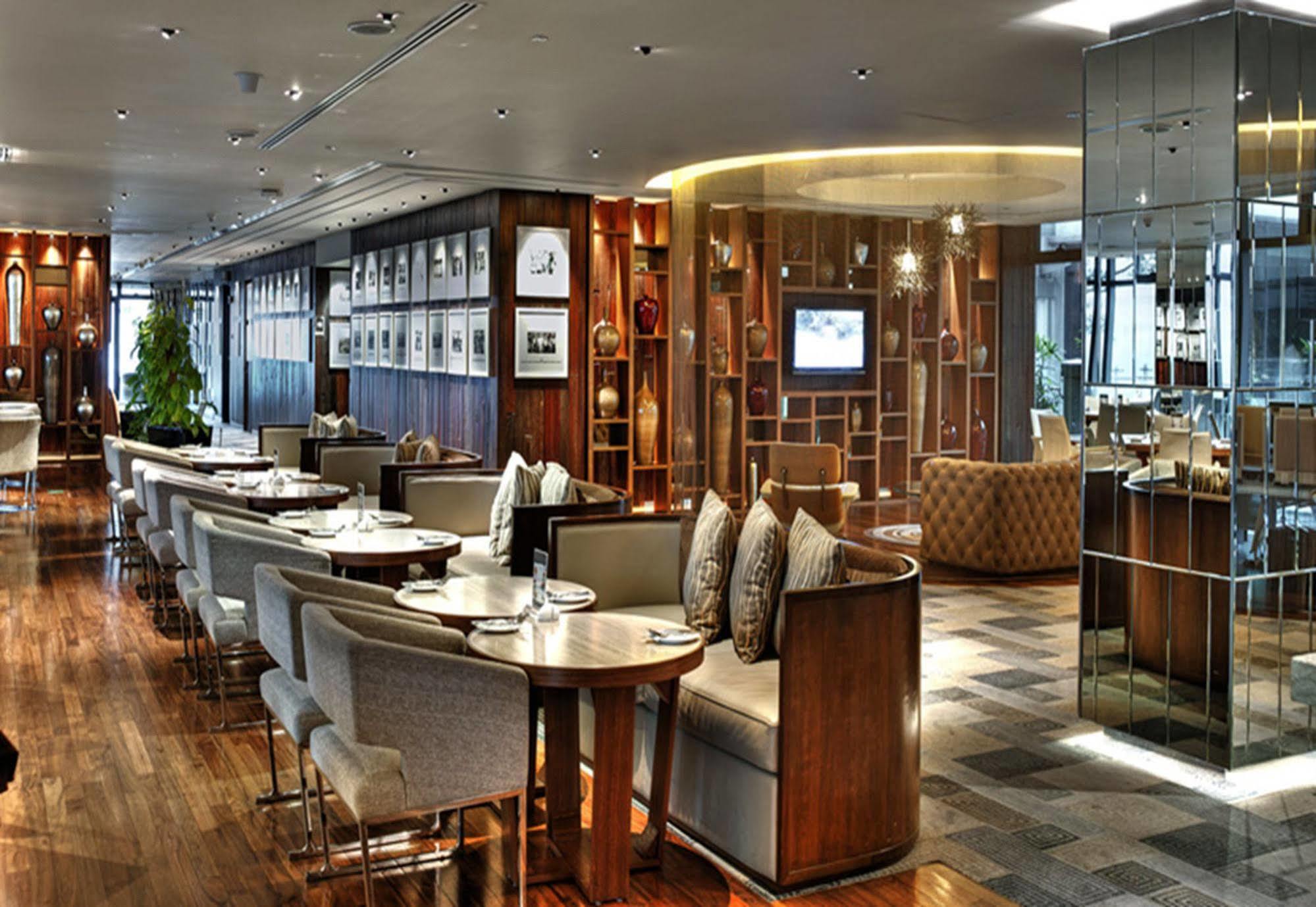 Gtower Hotel 쿠알라룸푸르 외부 사진 The interior of the lounge