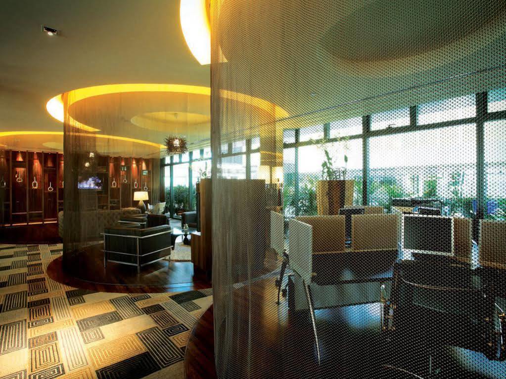 Gtower Hotel 쿠알라룸푸르 외부 사진 The interior of the lounge